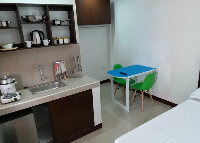 Clark-Pad Inn, Angeles City