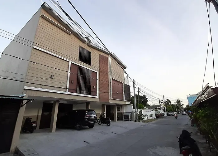 Clark-Pad Inn, Angeles City